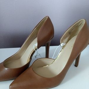 Never Worn Merona Caramel Pointed Toe Heels